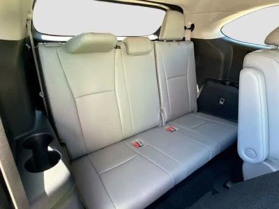 2024 Toyota Highlander — photo 21 view