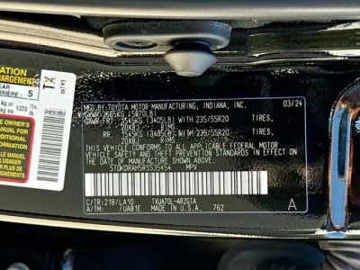 2024 Toyota Highlander — photo 46 view