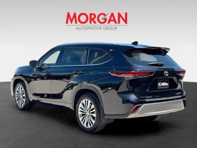 2024 Toyota Highlander — detail view
