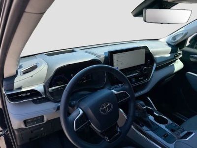 2024 Toyota Highlander — photo 27 view