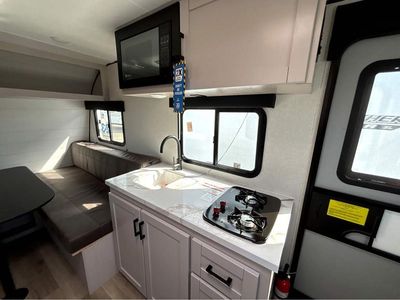 2026 Jayco Jay Feather Air - Photo 9