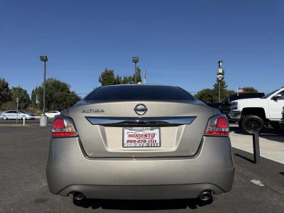 2015 Nissan Altima — interior view