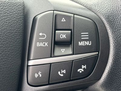 2020 Ford Explorer — photo 25 view