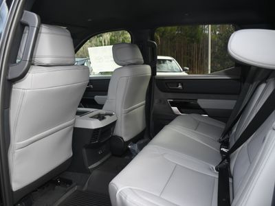 2026 Toyota Tundra - Photo 8