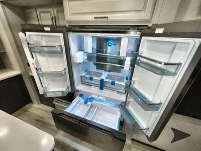 2026 Keystone RV Avalanche - Photo 11