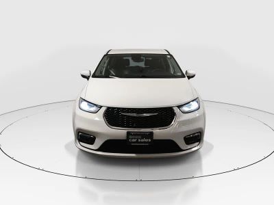 2023 Chrysler Pacifica - Photo 2