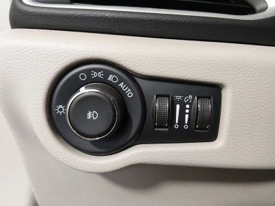 2023 Chrysler Pacifica - Photo 13