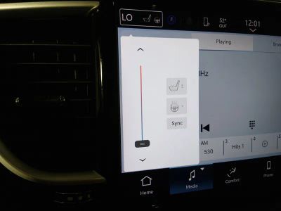 2023 Chrysler Pacifica - Photo 18