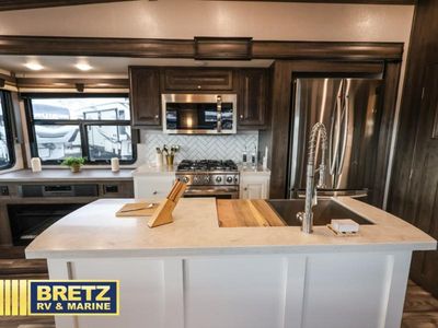 2021 Forest River RV Cardinal Luxury - Photo 15