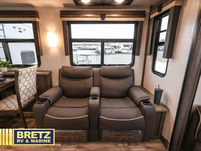 2021 Forest River RV Cardinal Luxury - Photo 12