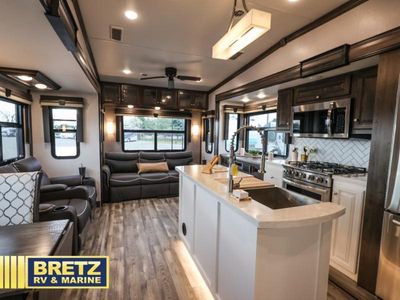 2021 Forest River RV Cardinal Luxury - Photo 9