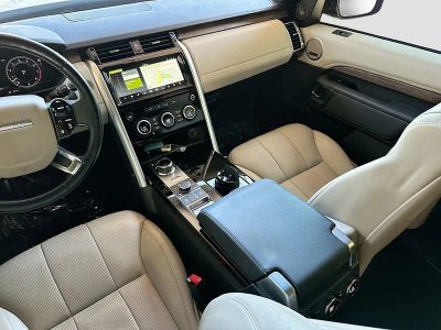 2019 Land Rover Discovery — photo 25 view