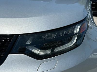 2019 Land Rover Discovery — photo 32 view