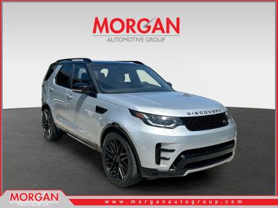 2019 Land Rover Discovery HSE in Gray — front three-quarter view