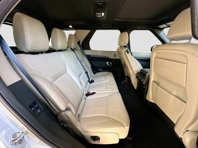 2019 Land Rover Discovery — photo 29 view