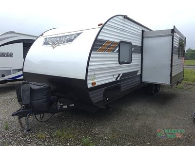 2022 Forest River RV Wildwood X-Lite - Photo 3