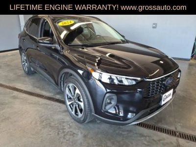 2024 Ford Escape — side profile view