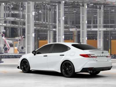 2026 Toyota Camry - Photo 6