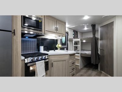 2026 Coachmen RV Catalina Legacy Edition - Photo 3
