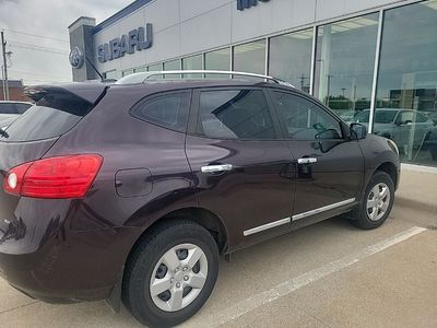 2014 Nissan Rogue Select — side profile view