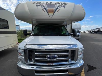 2017 Thor Motor Coach Outlaw — rear three-quarter view