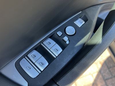 2026 Pre-Owned 2024 BMW X3 sDrive30i - Photo 15