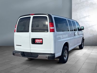 2024 Chevrolet Express Passenger - Photo 3