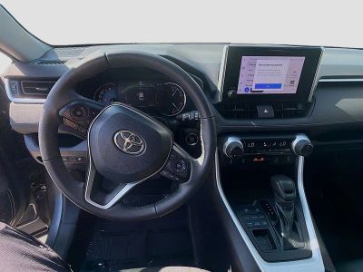 2023 Toyota RAV4 — photo 10 view