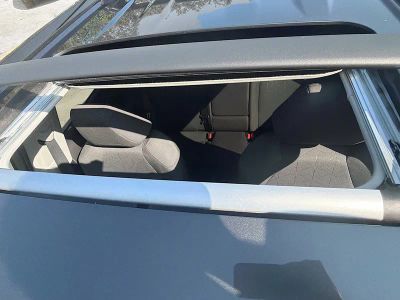2023 Toyota RAV4 — photo 17 view