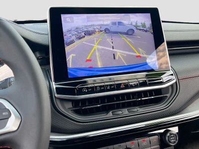 2025 Jeep Compass — photo 13 view
