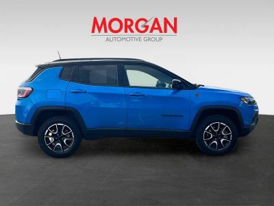 2025 Jeep Compass — photo 8 view