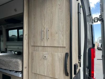 2027 Winnebago TRAVATO — photo 18 view