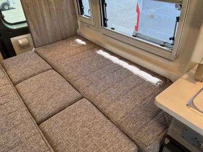 2027 Winnebago TRAVATO — photo 14 view