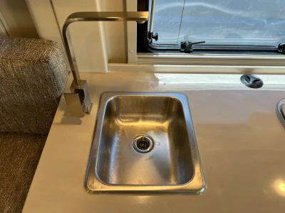2027 Winnebago TRAVATO — photo 7 view
