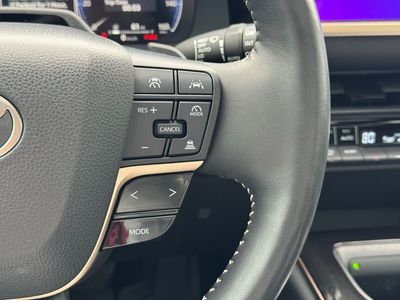 2025 Toyota Crown Signia Limited - Photo 33