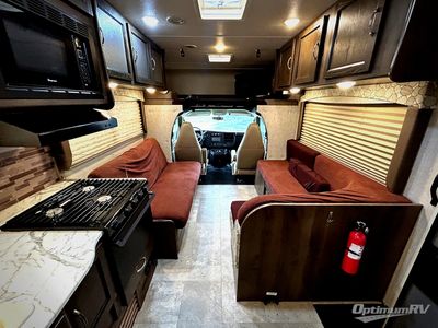 2020 Coachmen Freelander - Photo 4