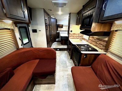 2020 Coachmen Freelander - Photo 3