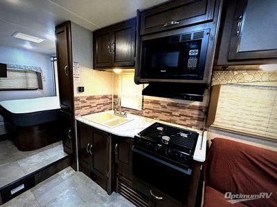 2020 Coachmen Freelander - Photo 14