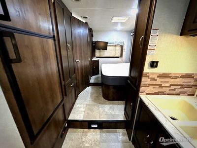 2020 Coachmen Freelander - Photo 15