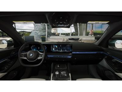 2026 BMW i5 - Photo 10