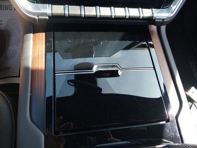 2025 GMC Yukon XL - Photo 18