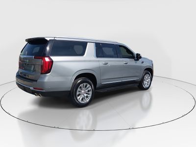 2025 GMC Yukon XL - Photo 7