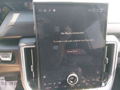 2025 GMC Yukon XL - Photo 23