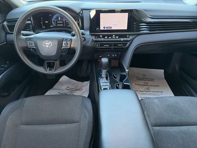 2025 Toyota Camry - Photo 12