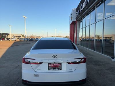 2025 Toyota Camry - Photo 3