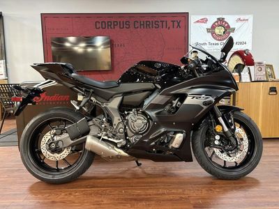 2025 Yamaha YZF-R7 - Photo 8