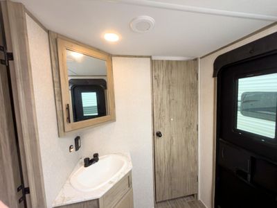 2022 Forest River RV Cherokee Alpha Wolf - Photo 28