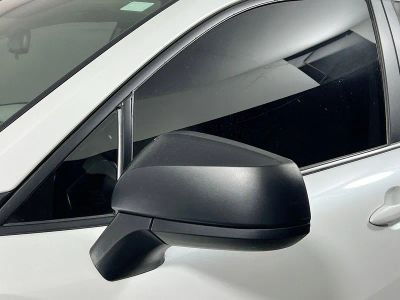 2024 Toyota Corolla Cross — photo 10 view