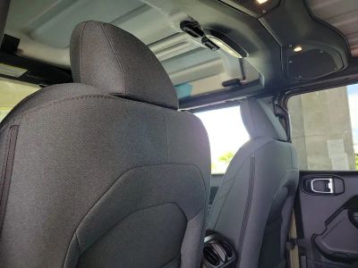 2026 Jeep Wrangler — photo 10 view