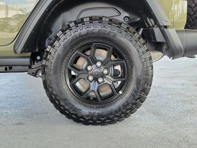 2026 Jeep Wrangler — photo 7 view